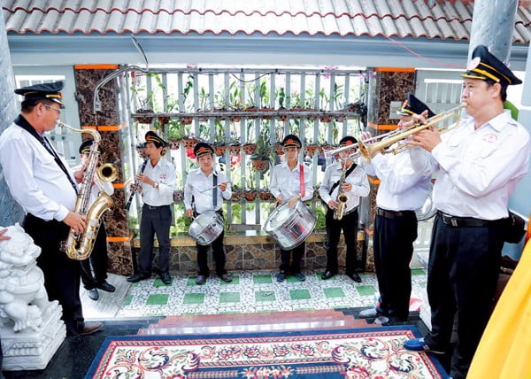  CÔNG TY TNHH MTV DỊCH VỤ MAI TÁNG  TÂN VẠN PHÚ